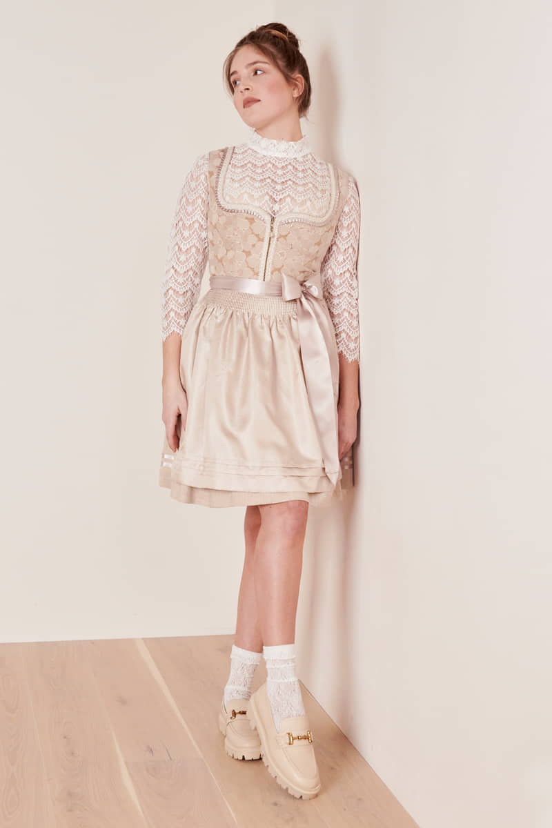 Krüger Madl Dirndl Mae (50cm) Clearance-Verkauf