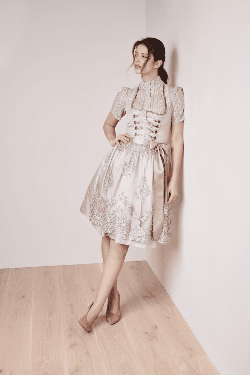 Krüger Madl Dirndl Nathi (60cm) Begrenzt auf 3 Tage