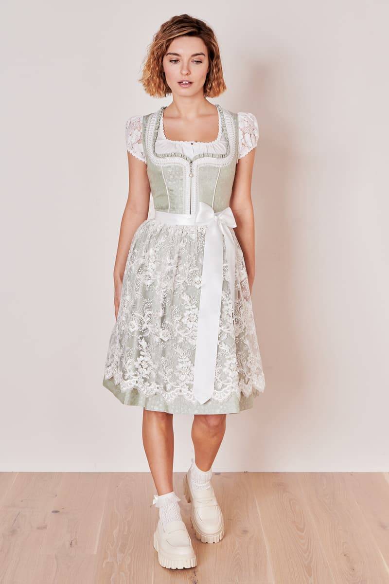 Krüger Madl Dirndl Zephyra (60cm) Im Verkauf