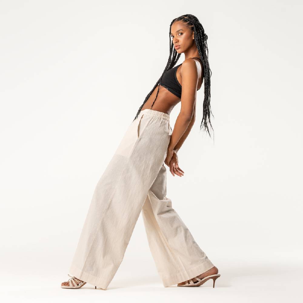 LIVING CRAFTS DUYEN - Weite Bundfaltenhose - Sand Riesige Rabatte
