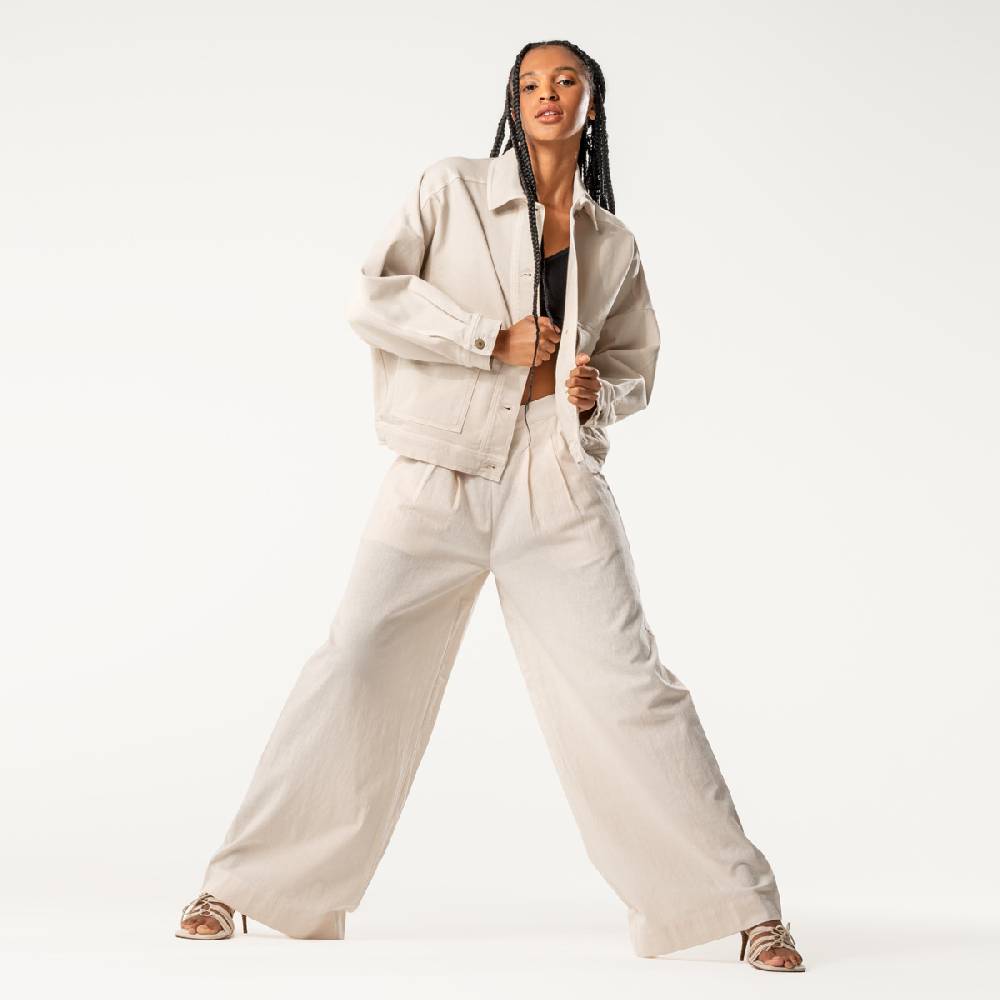 LIVING CRAFTS DUYEN - Weite Bundfaltenhose - Sand Riesige Rabatte