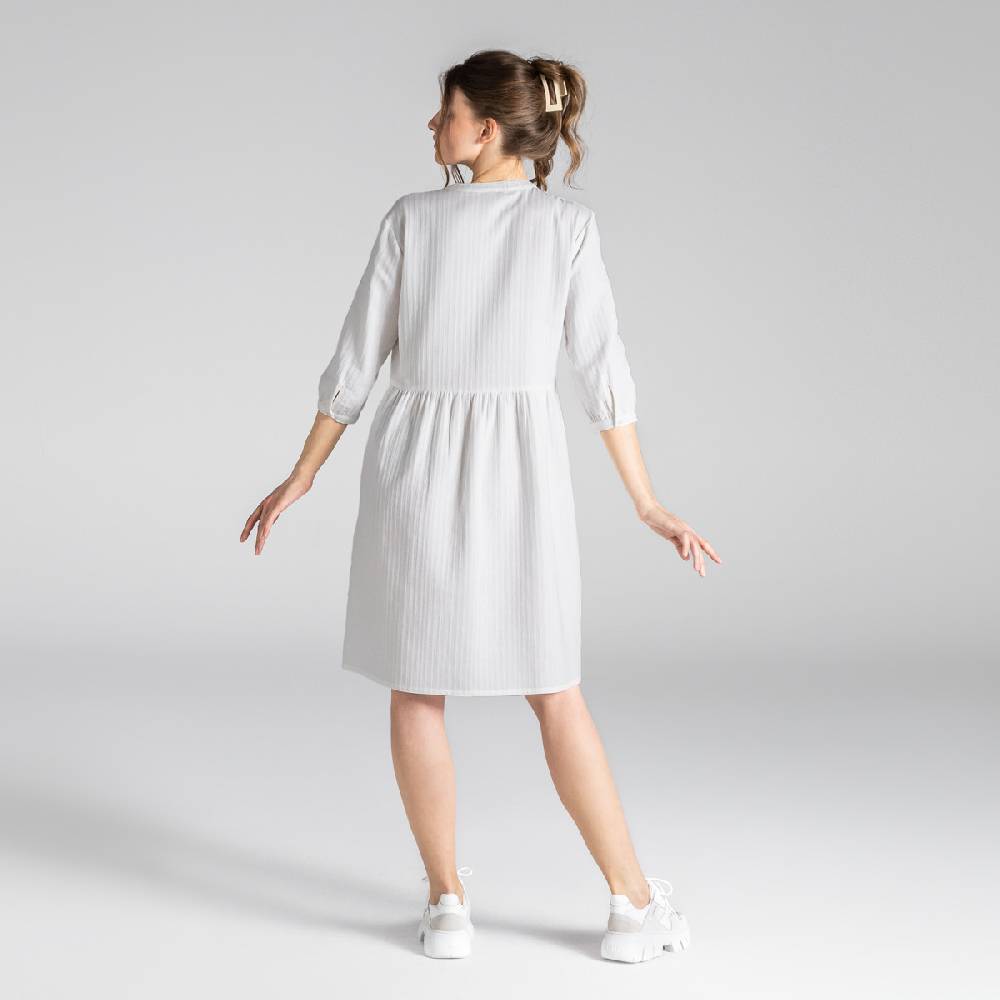 LIVING CRAFTS BLOSWEN - Seersucker Kleid - White Fabrikverkauf