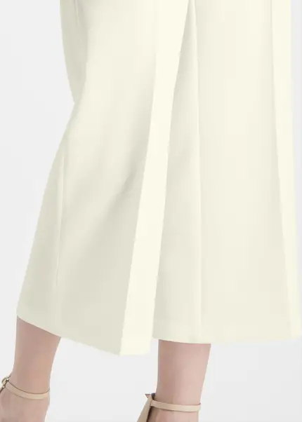 Nicowa Twill culottes with creases – CORADUE in WHITEarticle number NC7A12018011E-004 Speichern exportieren