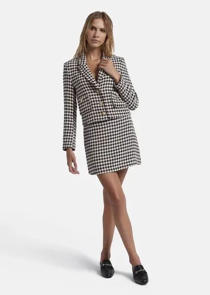 Nicowa Cropped blazer made of bouclé BAGIWO in BLACK MULTICOLORarticle number NC8A22505019E-002 Wochenangebot