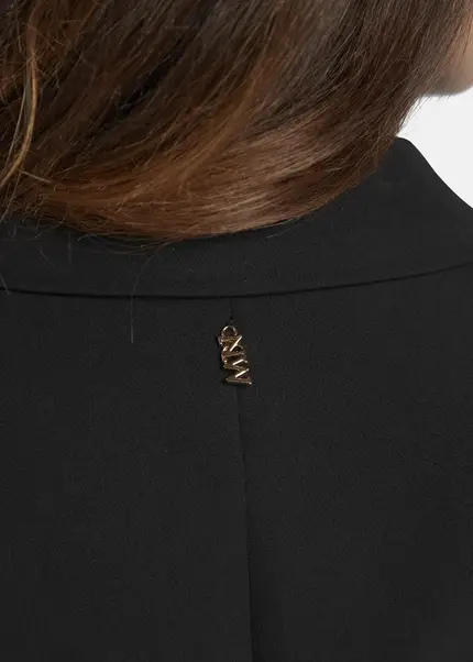 Nicowa Timeless blazer dress with faux pockets - MONIWA in BLACKarticle number NC6A52010019E-002 Begrenzt auf 3 Tage