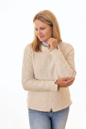 Pezzo D'oro edler Damenwollpullover wollweiss,Trachtenpulli reine Merinowolle, Sonderangebot der Fabrik