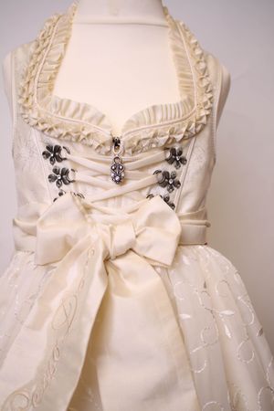 Pezzo D'oro Babydirndl,Taufkleid,Blumenstreudirndl,creme,bestickt Black Friday Preise