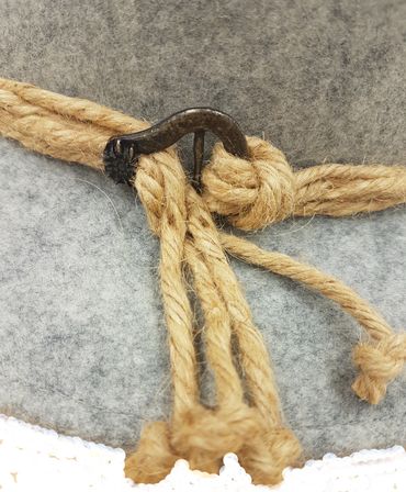 Pezzo D'oro Trachtenhut grau-meliert mit Gletscherbrille Rabatt