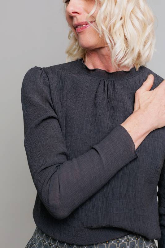 Rockmacherin Lucia Romantische Damenbluse aus Viskose-Crêpe Schlussverkauf