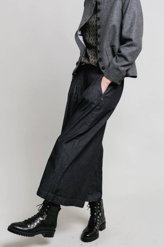 Rockmacherin Sempt Hosenrock aus weichem Denim mit Biesen und Gummizug Online Shopping