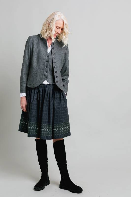 Rockmacherin Kofel Trachtenjacke mit Schösschen Black Friday