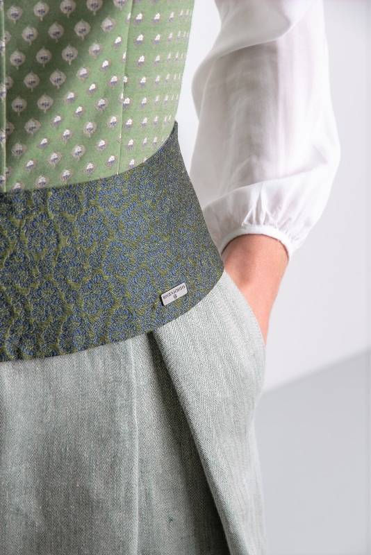 Rockmacherin Katha grün Super Sparpreis