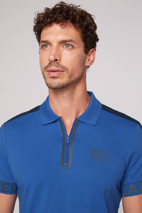 Soccx Kurzarmpolo mit Folienprints strong blue im Angebot