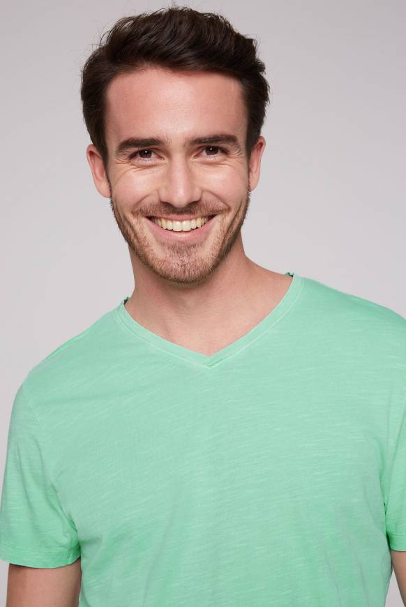 Soccx Basic T-Shirt mit V-Ausschnitt nordic green S Fabrikladen