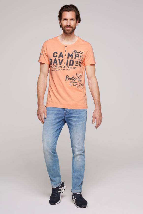 Soccx Henley-Shirt mit Logo Prints sunshine orange 50% Rabatt für begrenzte Zeit