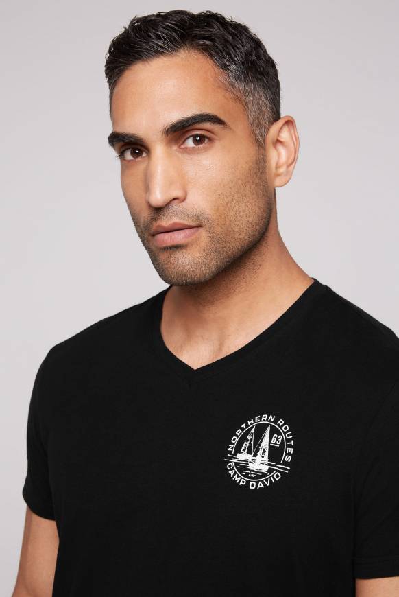 Soccx V-Shirt mit kleinen Rubber Prints black Top Angebot