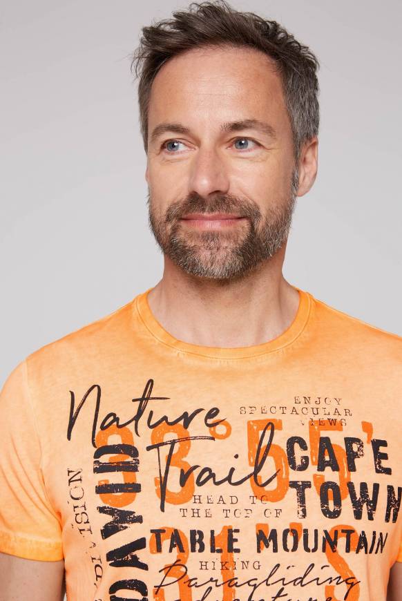 Soccx Rundhalsshirt Oil Dyed mit Label Print sunrise orange Letzter Tag
