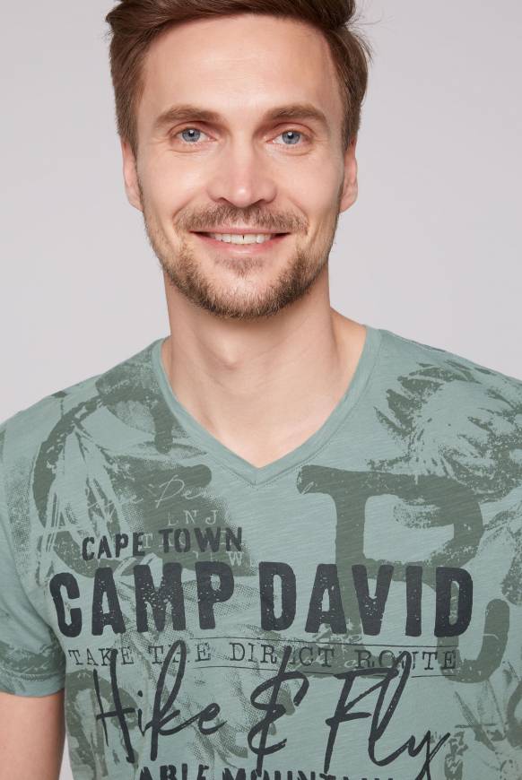 Soccx T-Shirt V-Neck mit All Over Print teal Vierteljährliche Förderung