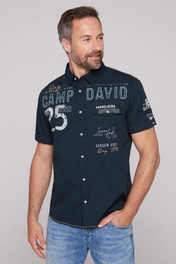 Soccx Kurzarmhemd mit Logo-Applikationen blue navy Clearance-Verkauf