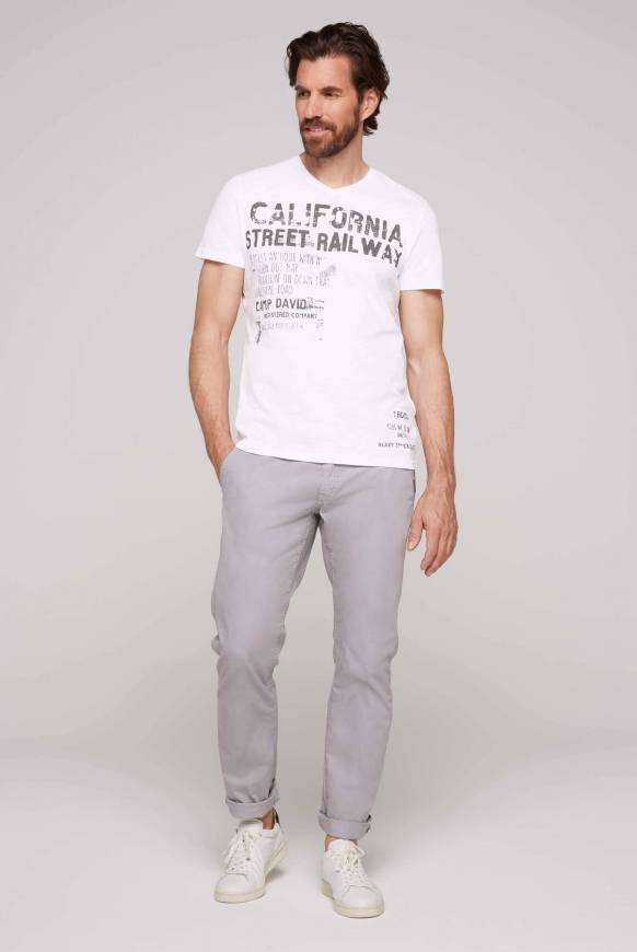 Soccx T-Shirt mit V-Neck und Vintage Print opticwhite Verkauf
