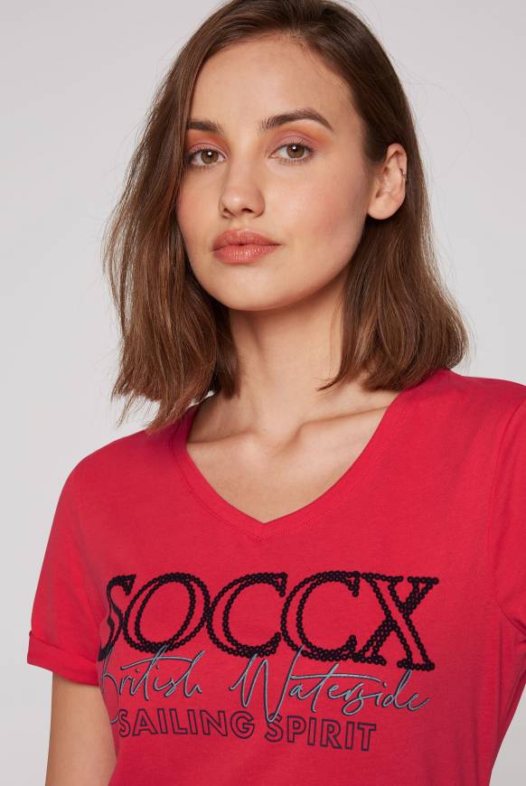 Soccx T-Shirt mit V-Ausschnitt und Glitter Print clear red 50% Rabatt mit kostenlosem Versand