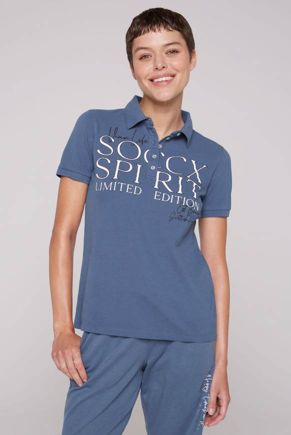 Soccx Kurzarmpolo aus Pikee mit Logo Print blue haze Lagerräumung