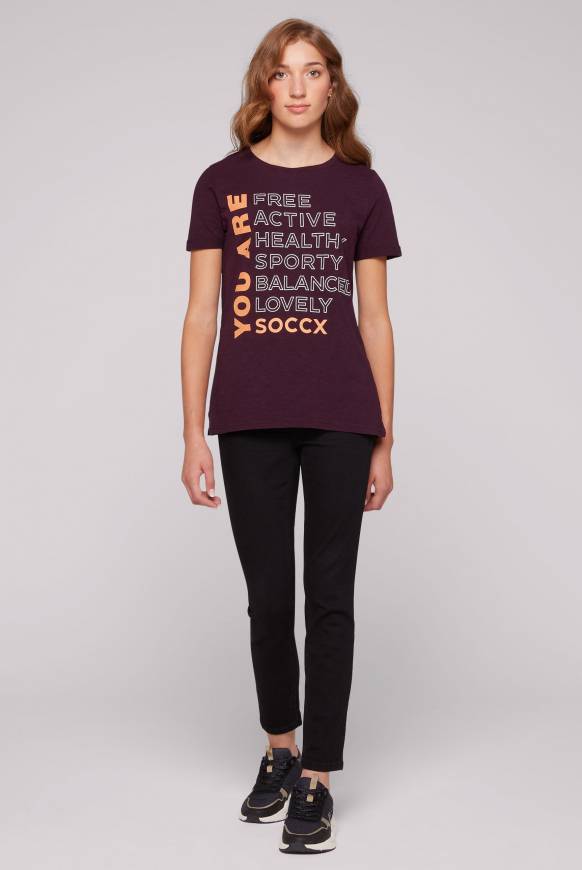 Soccx T-Shirt Rundhals mit Wording Print deep plum Meist gekauft