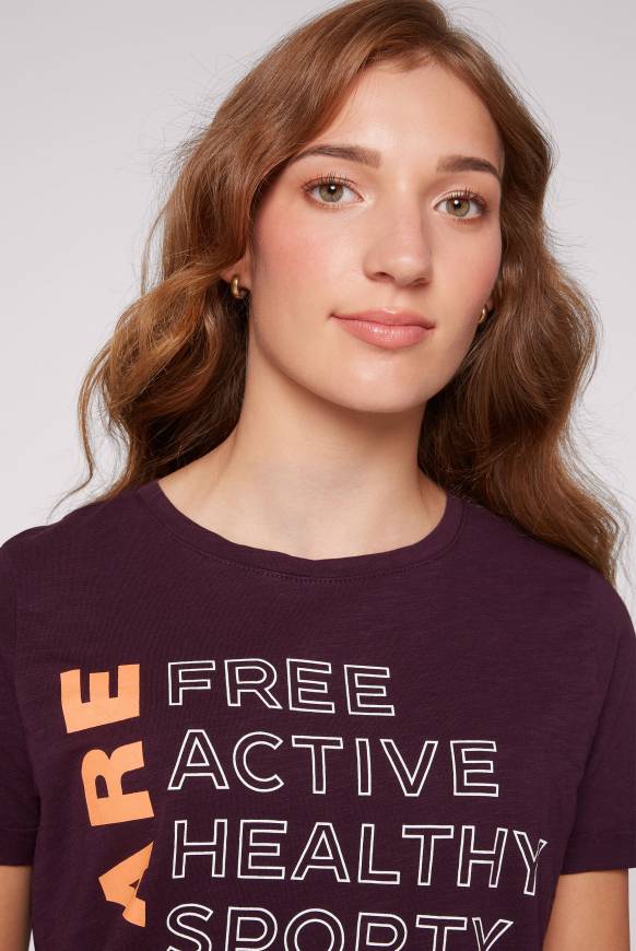 Soccx T-Shirt Rundhals mit Wording Print deep plum Meist gekauft
