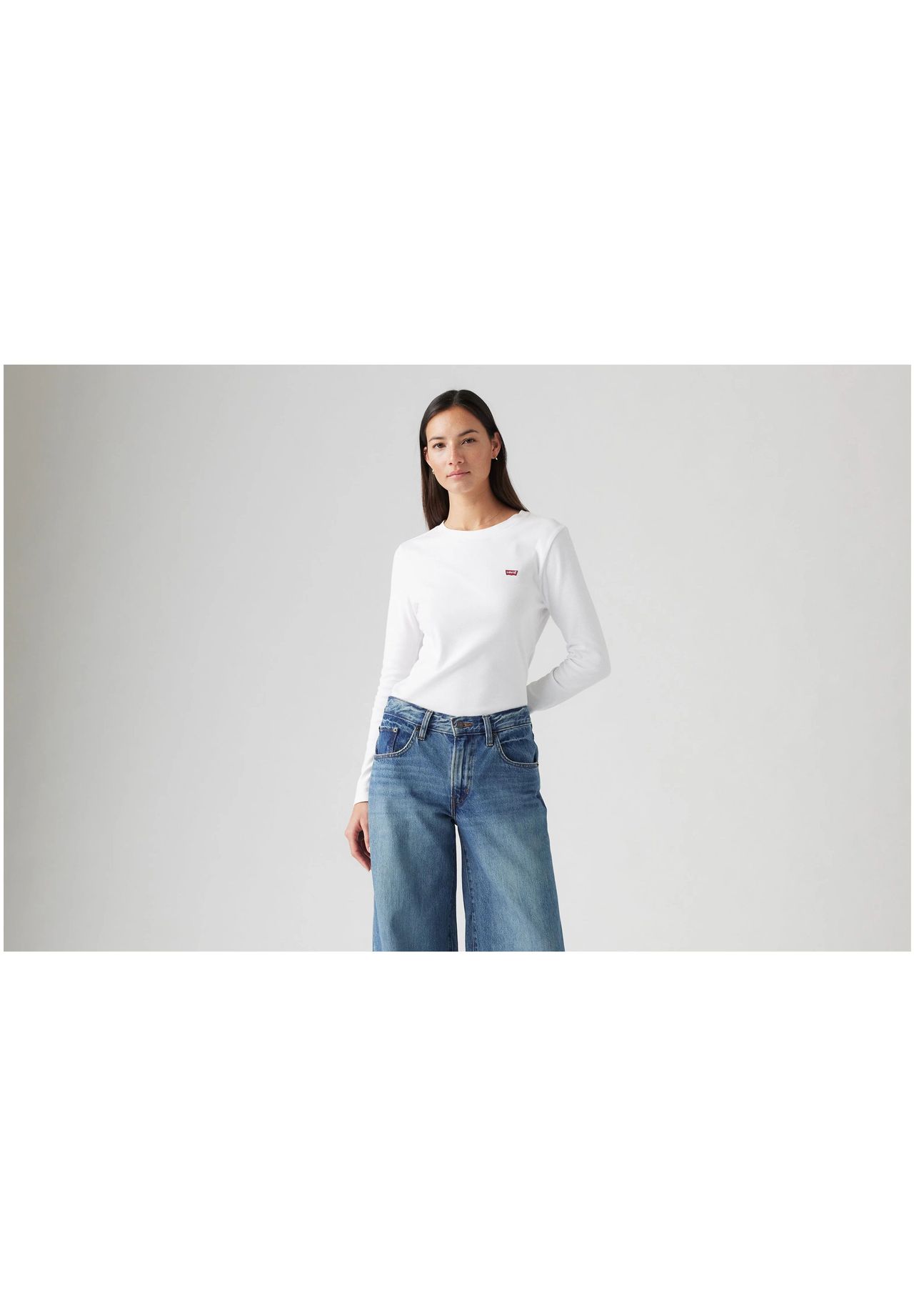 Levi's® Langarmshirt "Essential Housemark Long-Sleeve Tee" Baumwolle für Damen Vierteljährliche Förderung