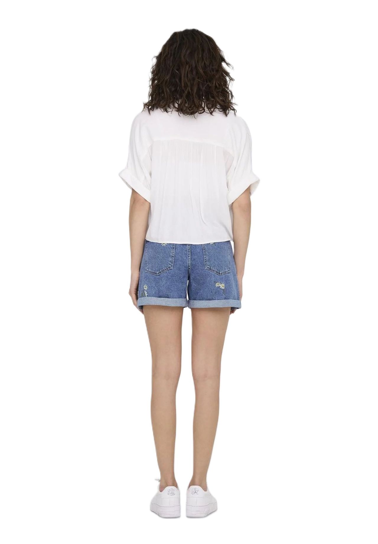 ONLY® Hemdbluse Reverskragen Knoten-Detail für Damen Große Rabatte